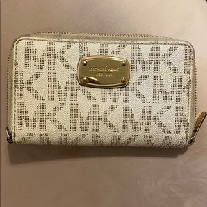 Michael Kors wallet